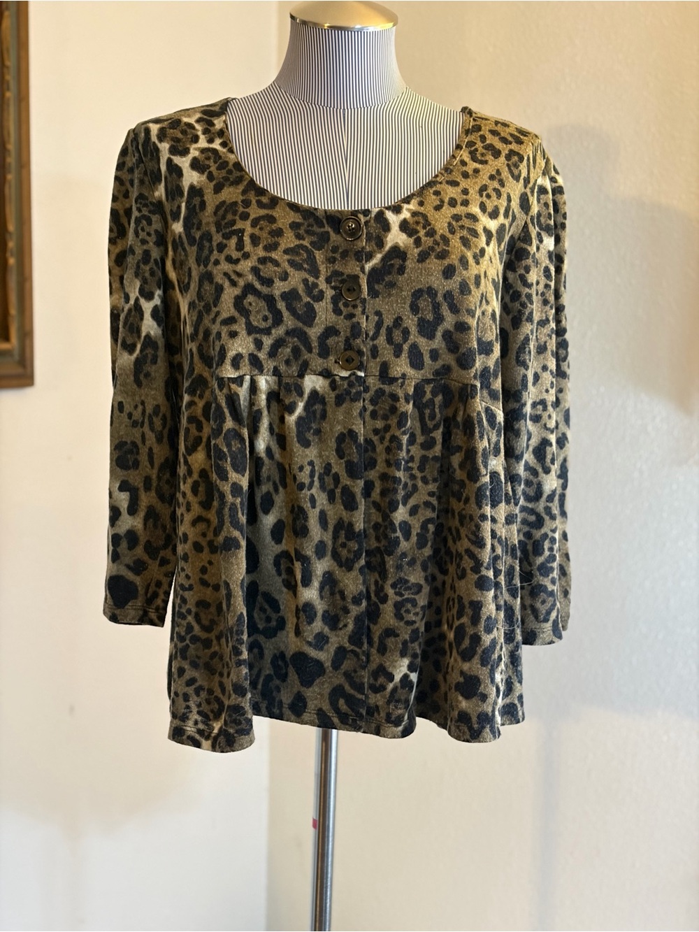 Leopard Print Scoop Neck Women’s Top/Cardigan- Black & Tan